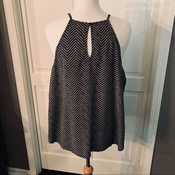 Old Navy Top NWOT - Picture 2 of 5